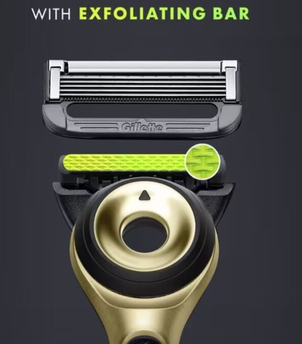 Gillette Labs Champion Gold Edition Razor with Exfoliating Bar | CUTTING EDGE TECHNOLOGY | SKIN SMOOTH | COMFORT SHAVING